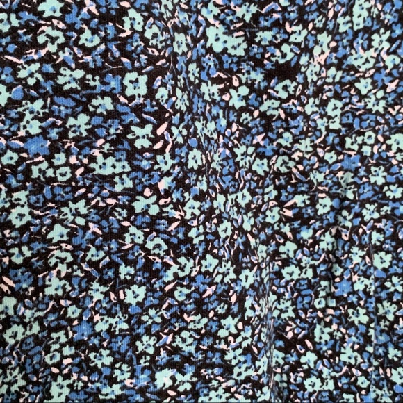 Floral cropped tank top - Picture 4 of 4